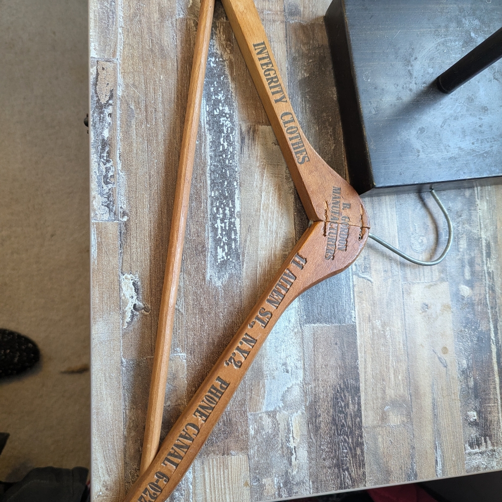 Wooden Hanger - Natural Brown